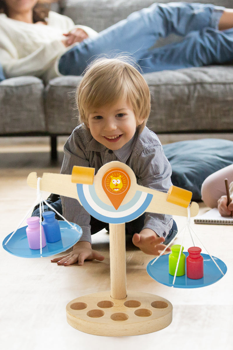 Fun Learning Scale Wooden Educational Math Balance Scale Toy - Mama Panda